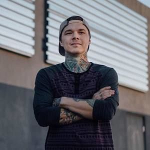 Meet your Posher, Alex